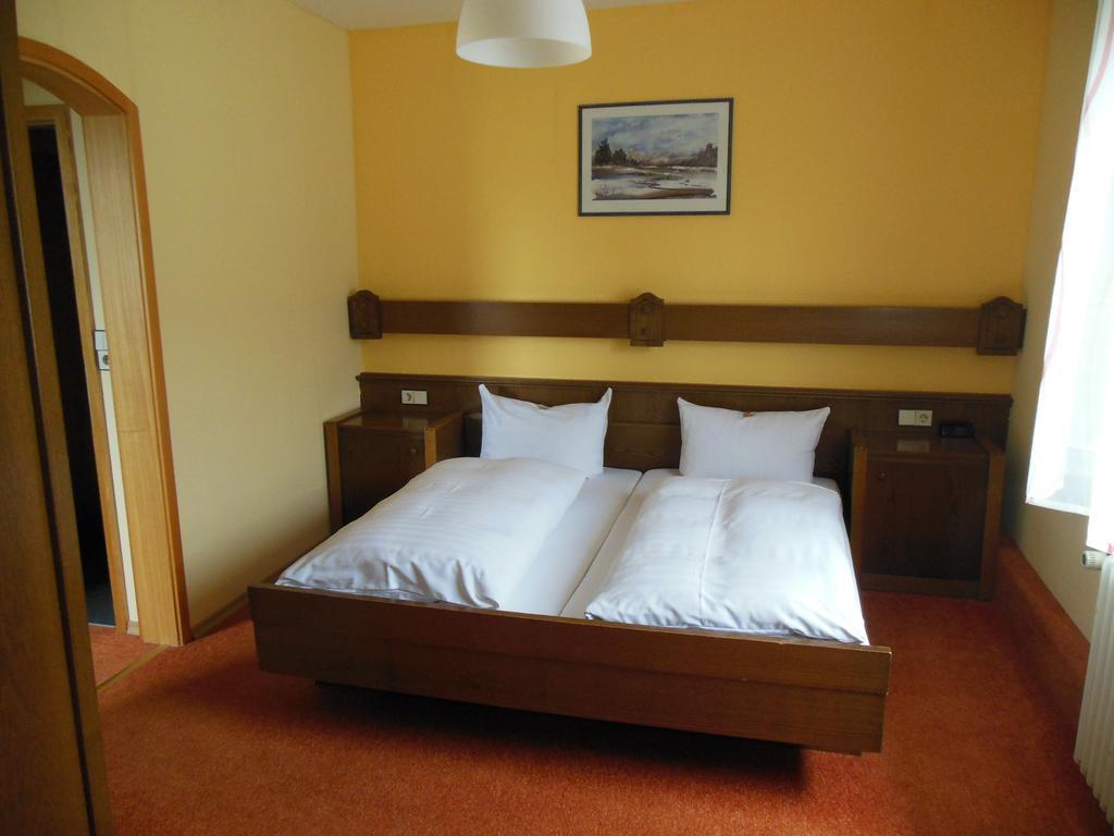 Gruener Baum Hotel Stetten  Bagian luar foto