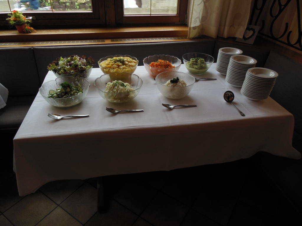 Gruener Baum Hotel Stetten  Bagian luar foto