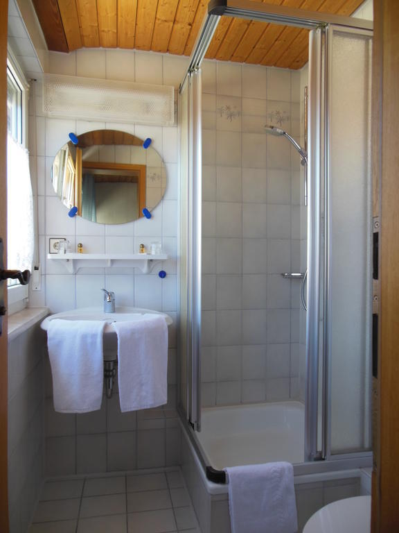 Gruener Baum Hotel Stetten  Ruang foto