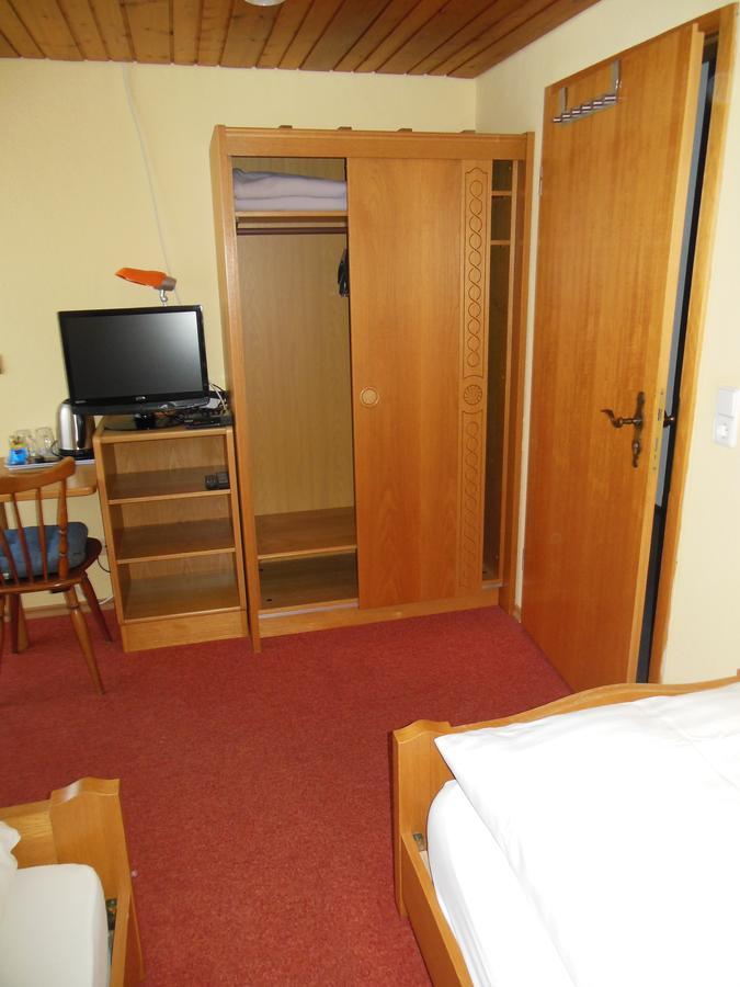 Gruener Baum Hotel Stetten  Bagian luar foto